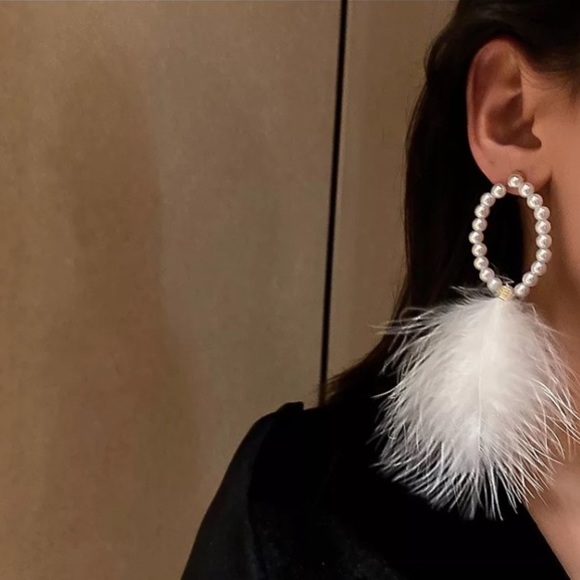 Feather Detail Earrings
